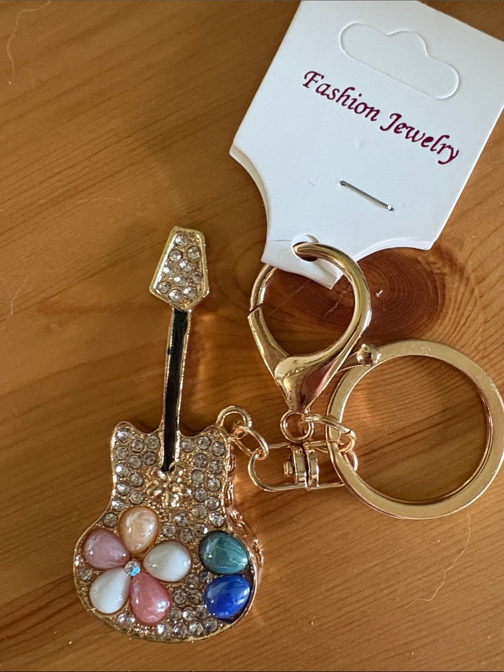 Fashion Jewelry Gold Guitar Keychain with Pastel Enamel Flowers
